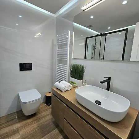 Modern Garden View Apt In Voula, Athens - Luxe Exterior photo