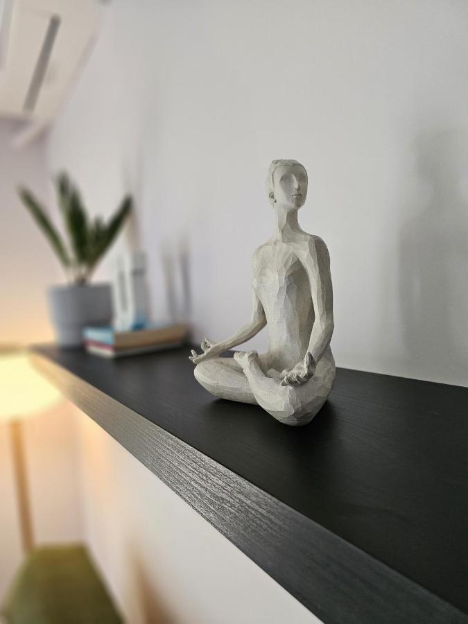 Apartment Modern Garden View In Voula, - Luxe Athens